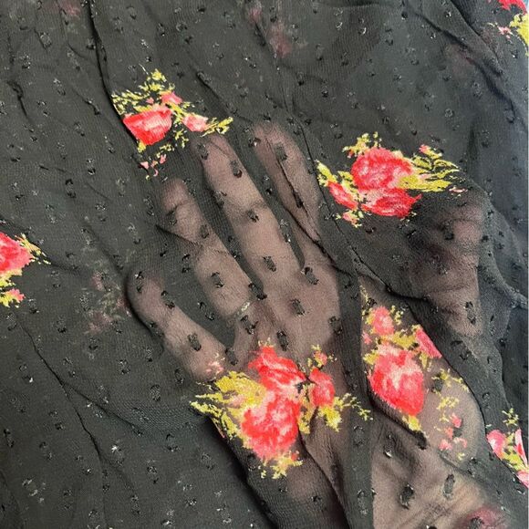 Lucky Brand Boho Floral Print Clip Dot Top Black Pink Size M - Picture 3 of 8